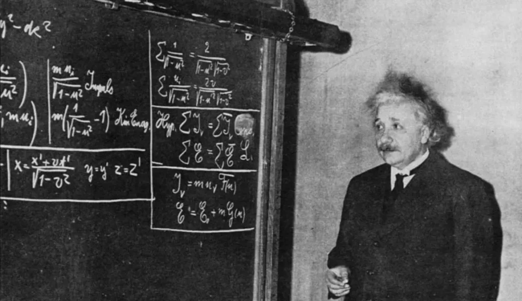 انتشار کردن مقاله اینشتین که تبدیل فرمول هم‌ارزی جرم-انرژی شد