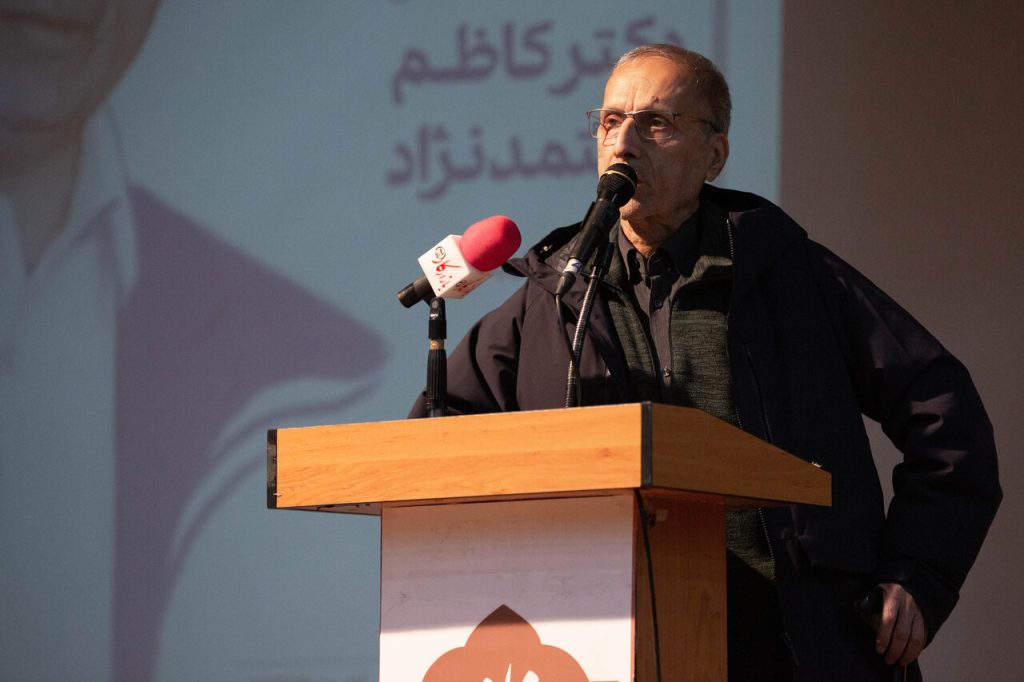 با اهمیت ترین آرزوی معتمدنژاد شکل‌گیری چیزی به اسم علم ربط، خانواده ارتباطات و منظومه ارتباطات می بود تا بتواند به حل و فصل مسائل ایران پشتیبانی کند