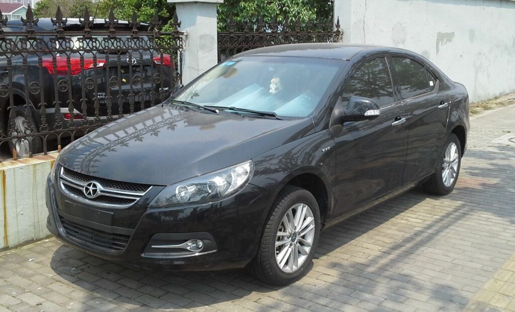 خرید خودرو چینی جک J5