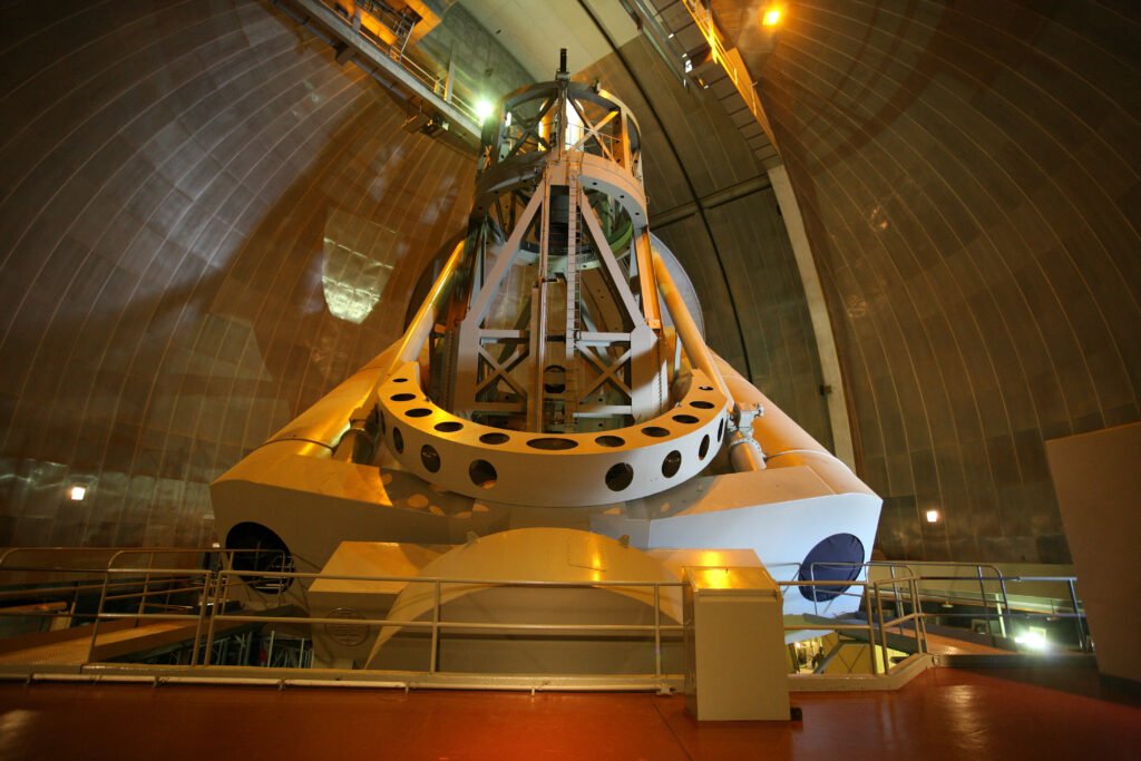 1706234411 833 تلسکوپ هیل برای اولین‌بار نور را تحت هدایت هابل مشاهده