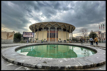 تئاترها یکشنبه تعطیل هستند » اصفهان امروز آنلاین
