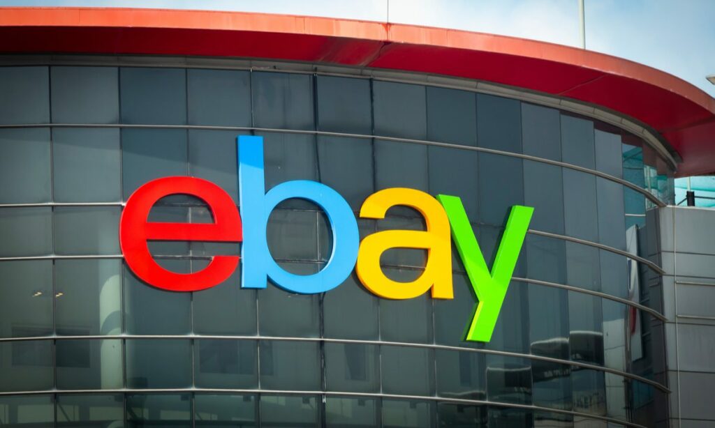 شرکت eBay نزدیک به هزار نفر از کارمندان خود را اخراج می‌کند
