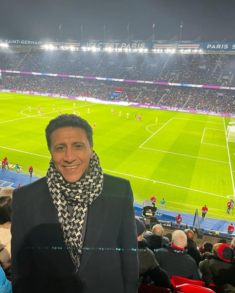 عکس‌| یک استقلالی تماشاگر بازی پاری‌سن‌ژرمن! » اصفهانیا