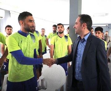 حرکتی که مجدد جو استقلال را بهم ریخت/چرا پول بازیکنان را متفاوت پرداخت می‌کنید؟