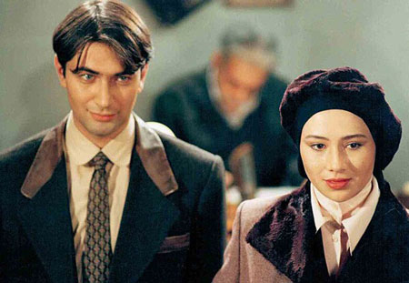 پارسا پیروزفر در سریال در چشم باد