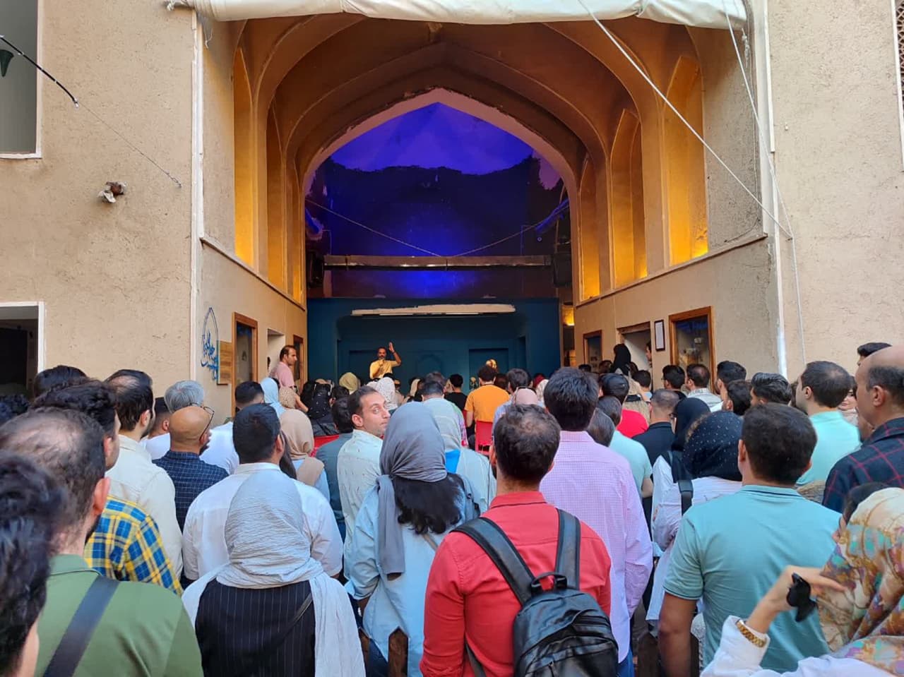 داستان زندگی 8 زن 19 photo_2024-06-02_19-44-07