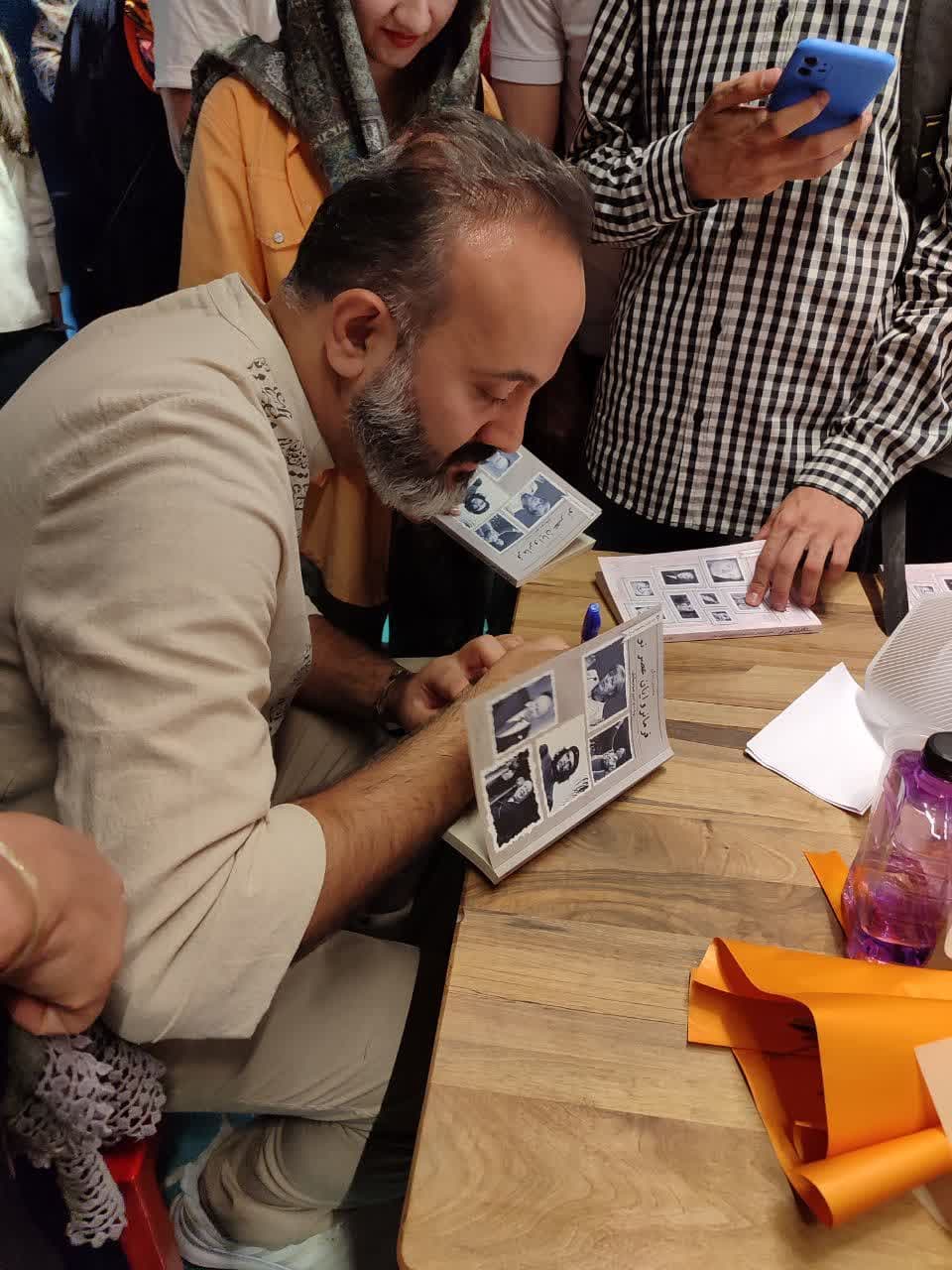 داستان زندگی 8 زن 23 photo_2024-06-02_19-44-43