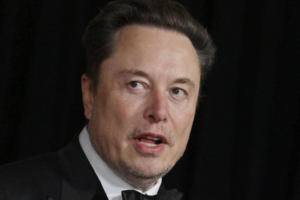 اراعه روبوتاکسی تسلا به گمان زیادً تا آبان تأخیر خورده است_اصفهانیا