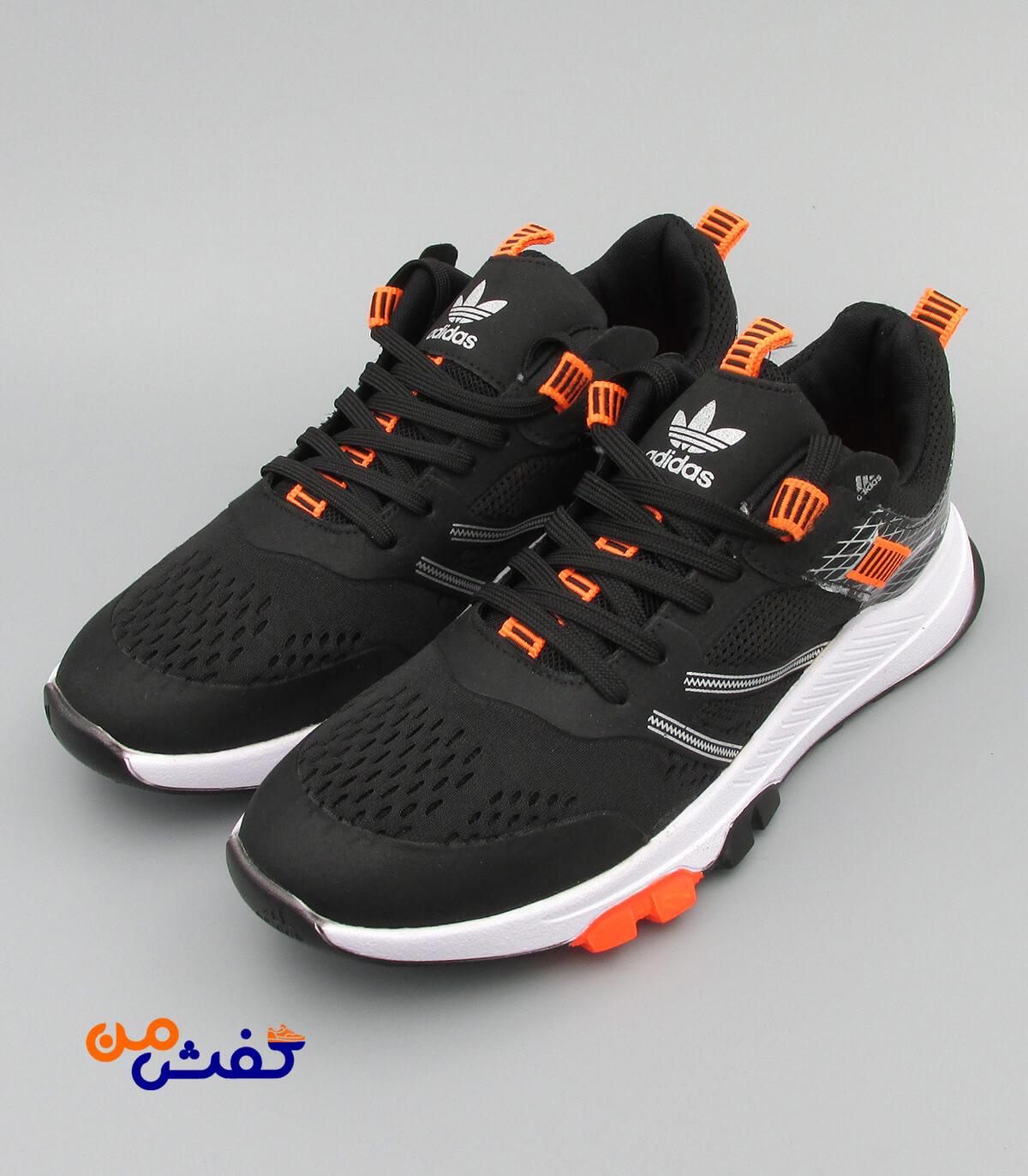 راهنمای خرید انواع کتانی و کفش مردانه ارزان قیمت در اصفهان 6 453c70fc-0bd5-416f-b4f6-7c51f8682a57