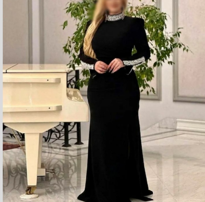 Dressed in a dress (39)