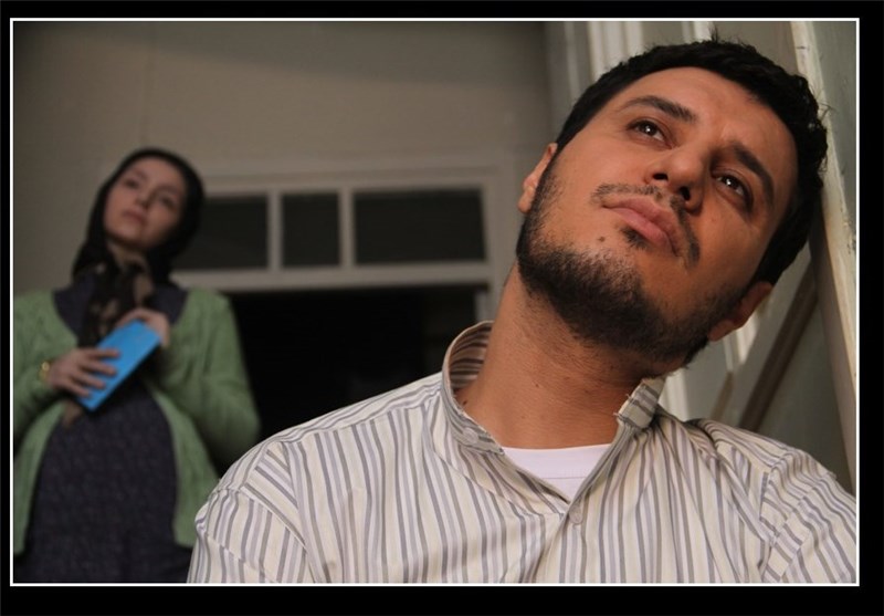 جواد عزتی در فیلم فرشته‌ها با هم می‌آیند