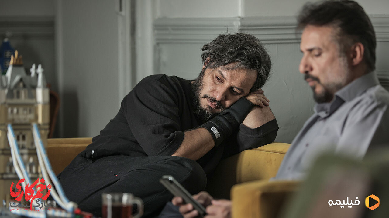 جواد عزتی در سریال زخم کاری