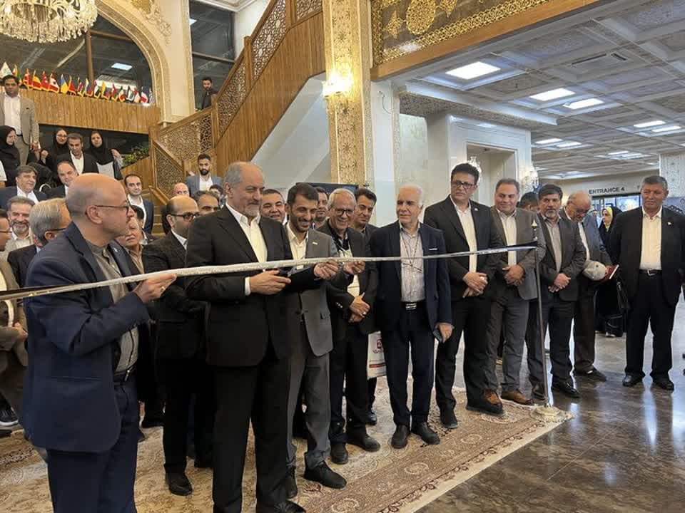 فولاد یک نقطه قوت در اقتصاد و صنعت سرزمین است 6 photo_۲۰۲۴-۰۸-۲۷_۱۹-۱۵-۱۱