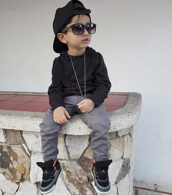 Boy_s clothing model (1)