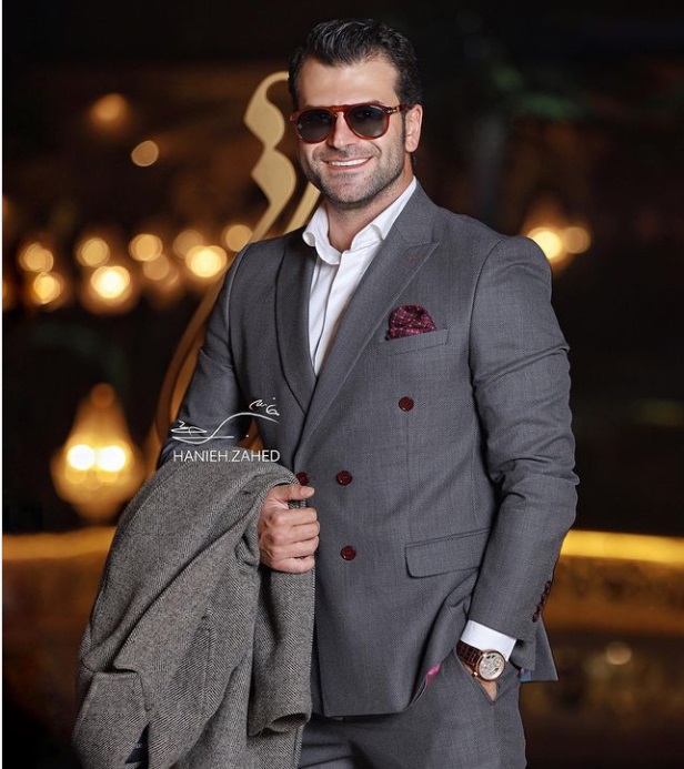 روزبه حصاری