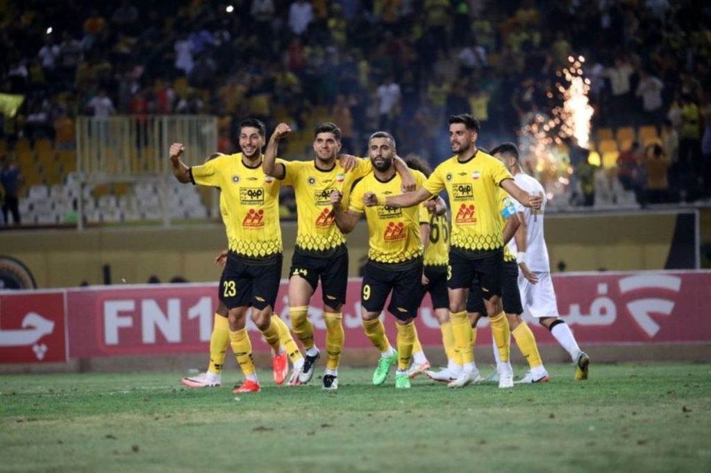 سپاهان به دنبال خوشبختی درجهنم خرم آباد