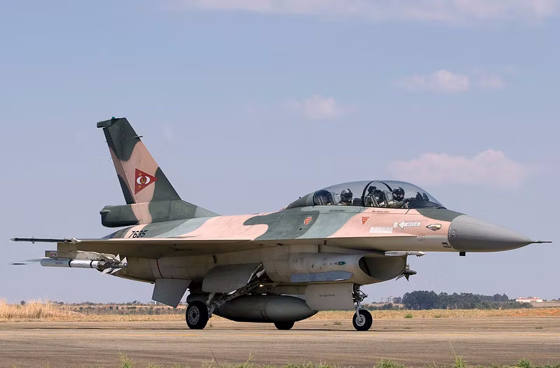 چرا ایالات متحده به ونزوئلا جنگنده اف-۱۶ فروخت؟