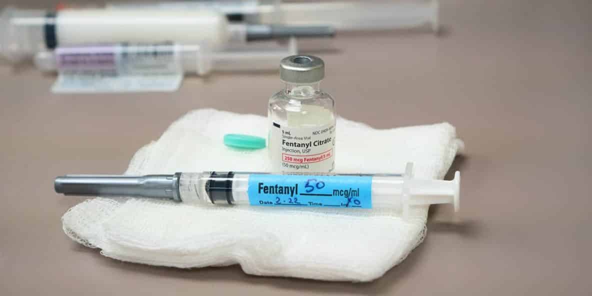 امپول آلفنتانیل 12 آلفنتانیل (1)