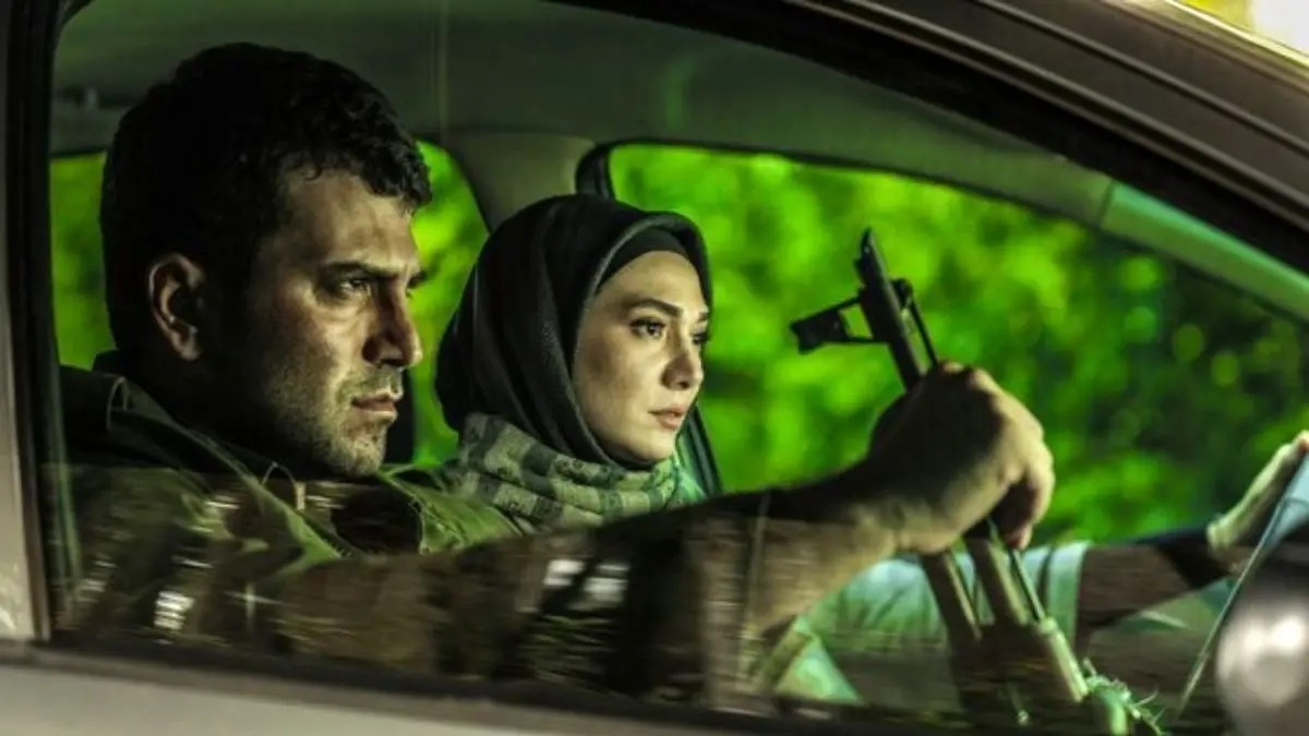 روزبه حصاری در سریال افرا