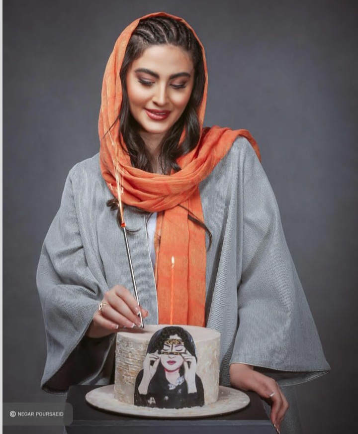 Maryam Momen (5)