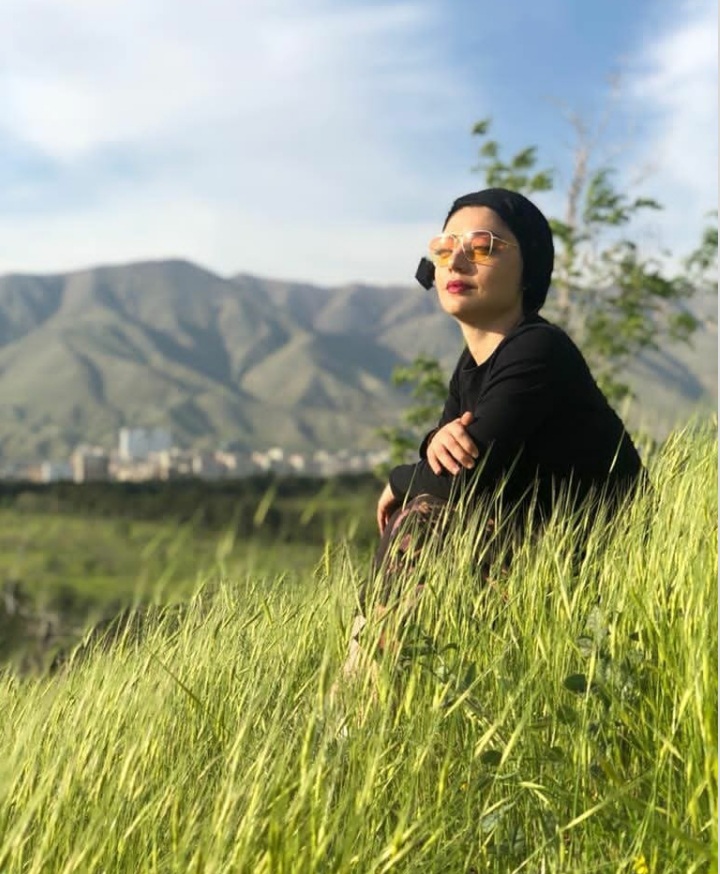 بیوگرافی هلن نقی لو 36 Helen Naghi Lu (12)