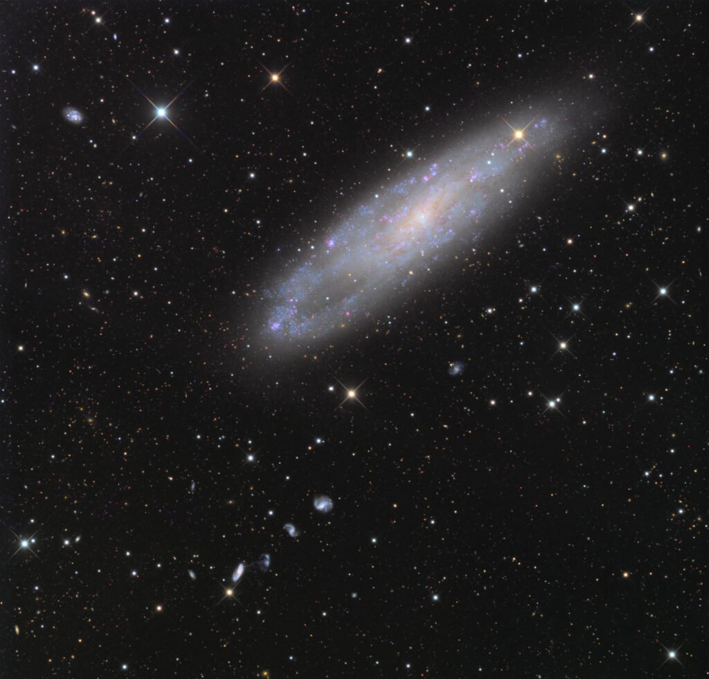 عکس روز ناسا: NGC 247 و دوستانش