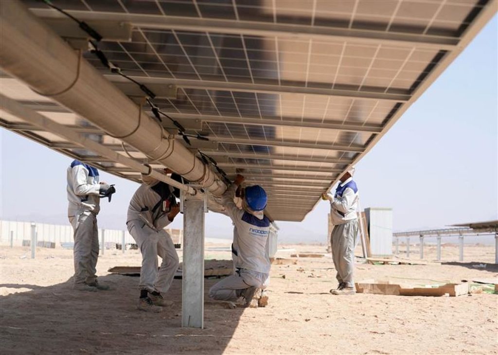 پیشرفت ۲۰ درصدی بزرگ‌ترین نیروگاه خورشیدی سرزمین