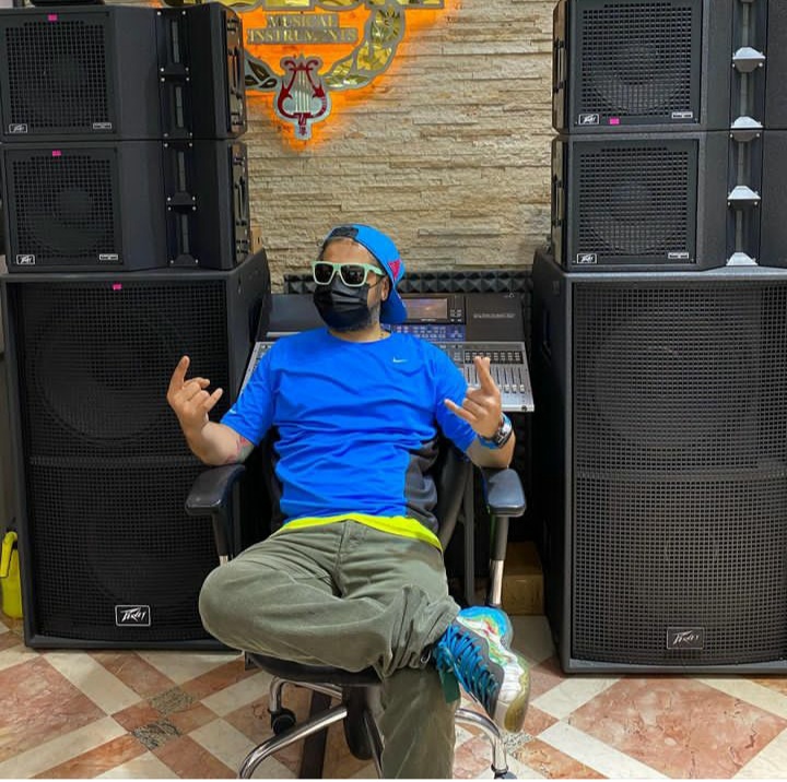 بیوگرافی علی صادقی و همسرش و فرزندش 48 Ali Sadeghi (5)