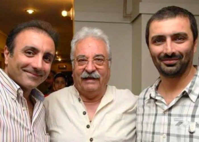 امین زندگانی و برادرش امید زندگانی در کنار پدرشان