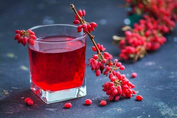 10 خواص شگفت انگیز زرشک؛ چه افرادی نباید آب زرشک بخورند؟ 9 barberry (4)