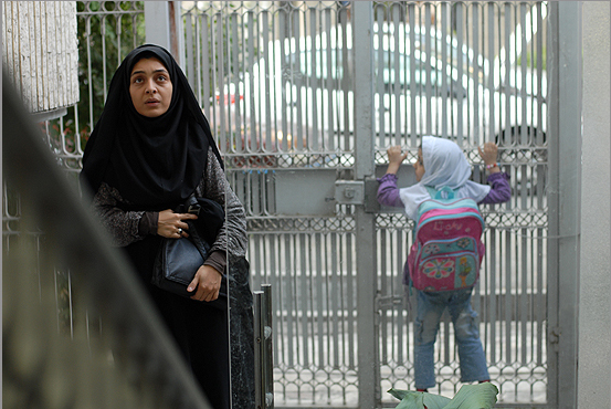 ساره بیات در جدایی نادر از سیمین