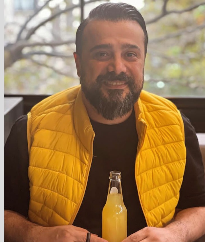 بیوگرافی سپند امیرسلیمانی و مونا کرمی