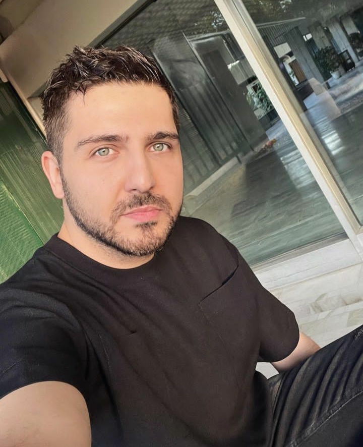 بیوگرافی محمدرضا غفاری و همسرش از بازیگری تا خوانندگی با عکس خانوادگی