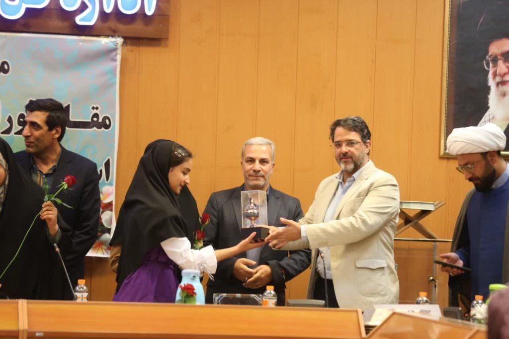 تشکر از مدال‌آوران و قهرمانان مسابقات شمشیربازی در استان اصفهان