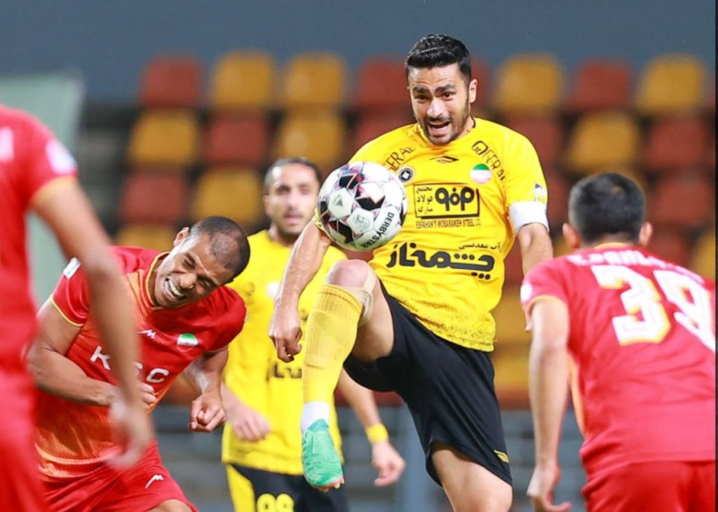 سپاهان صدرنشینی را به پرسپولیس هدیه داد