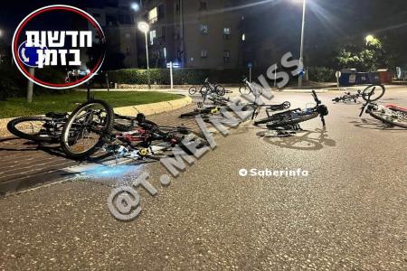 صهیونیست‌های وحشت زده دوچرخه‌های خود را رها کردند و به پناهگاه دویدند+عکس