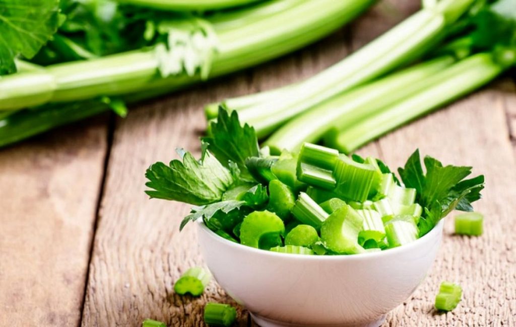 طبع کرفس سرده یا گرم