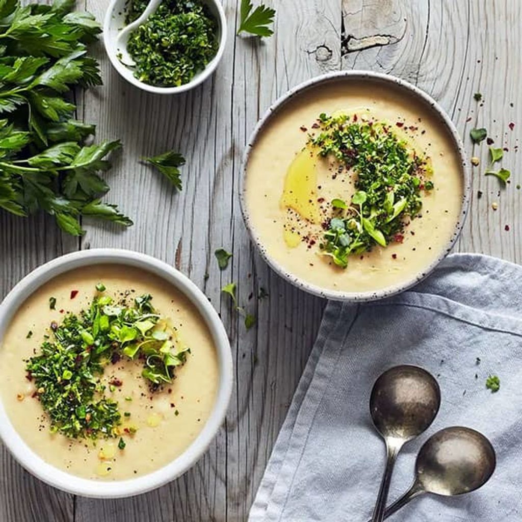 نحوه تهیه سوپ تره فرنگی به ۴ روش خوشمزه و مجلسی با فیلم