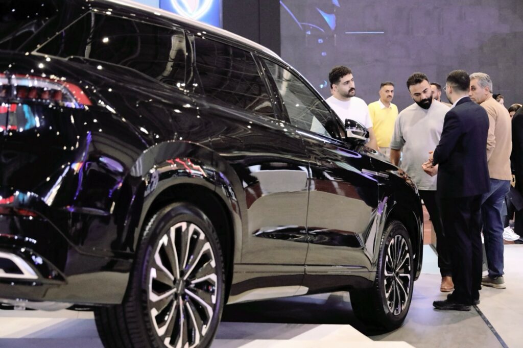 1731078273 80 درخشش لوکانو؛ استقبال بی‌نظیر از محصولات تازه در نمایشگاه ماشین