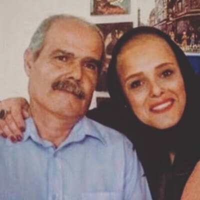 الهام شعبانی در کنار پدرش