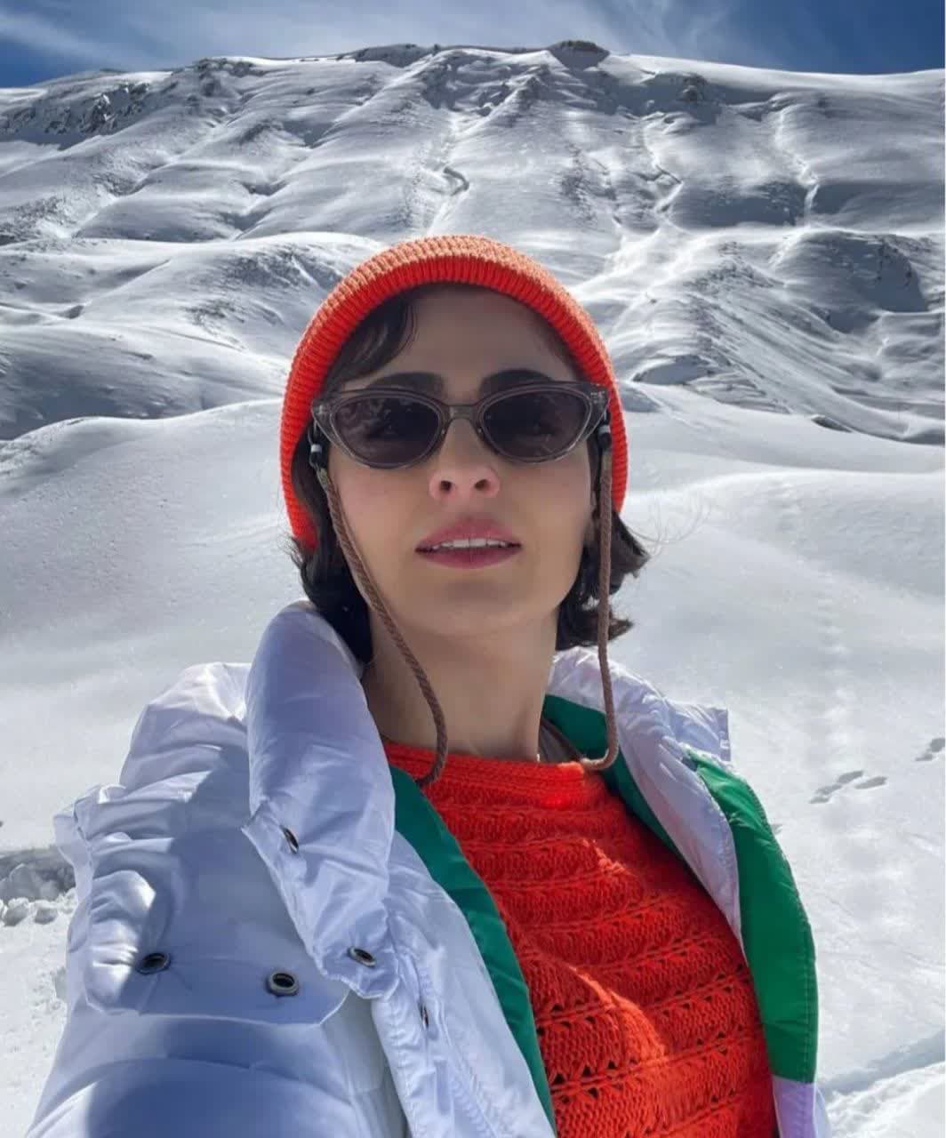 بیوگرافی پریسا دوستی بازیگر نقش انیس در سریال سوجان 63 Parisa Dosti (15)