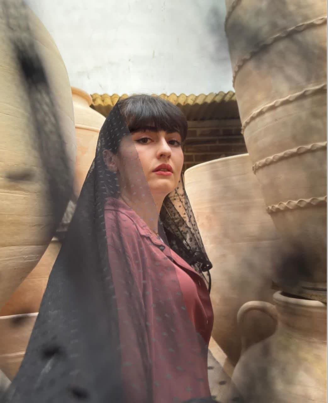 بیوگرافی پریسا دوستی بازیگر نقش انیس در سریال سوجان 64 Parisa Dosti (16)