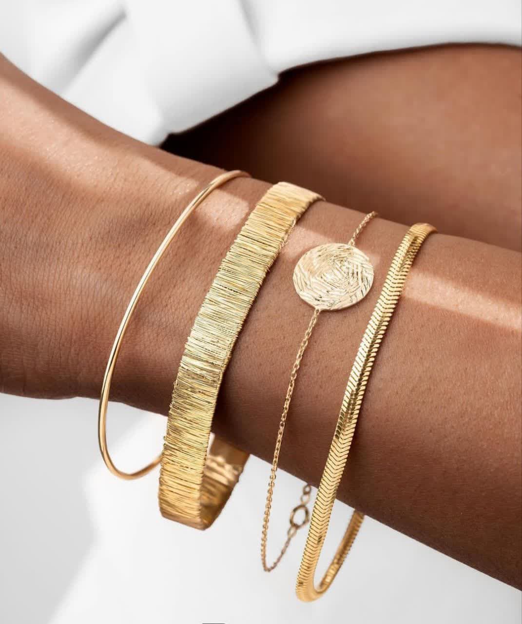 Gold bracelet model (14)