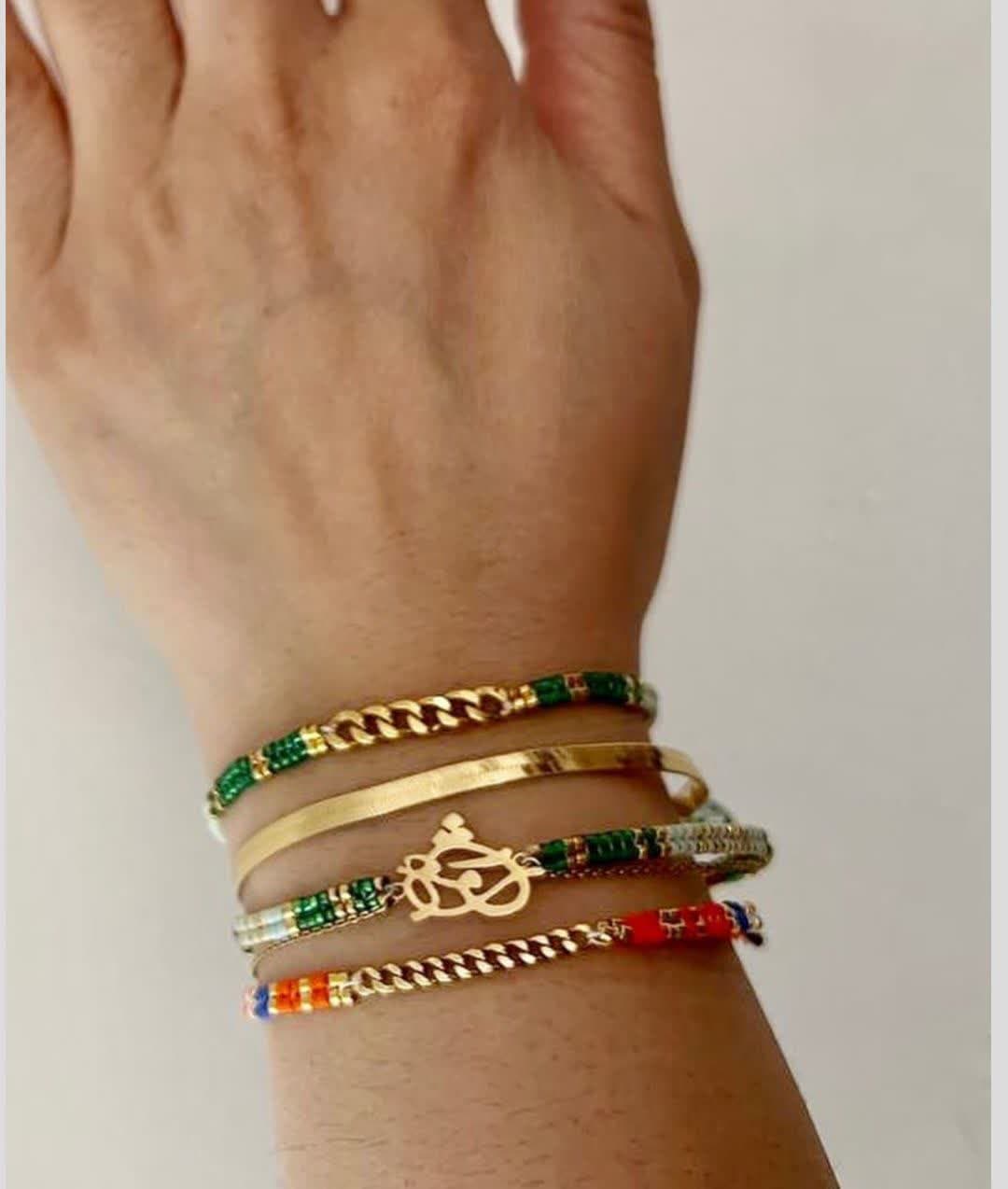 Gold bracelet model (17)