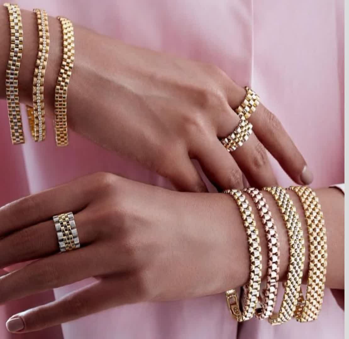 Gold bracelet model (21)