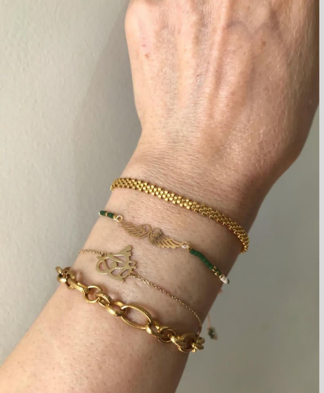 Gold bracelet model (20)