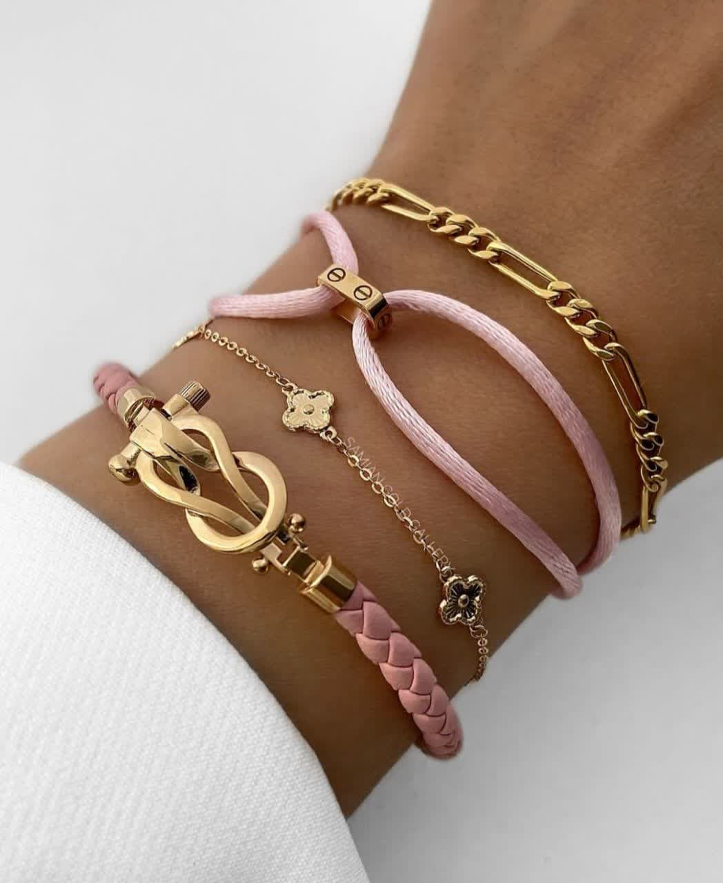 Gold bracelet model (41)