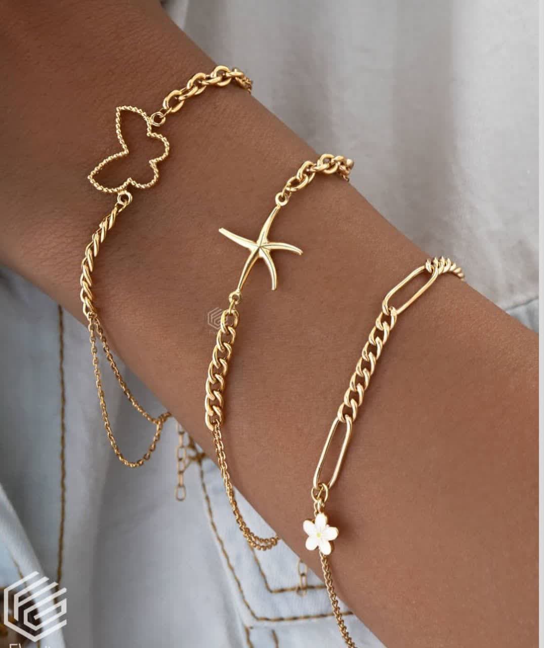 Gold bracelet model (39)