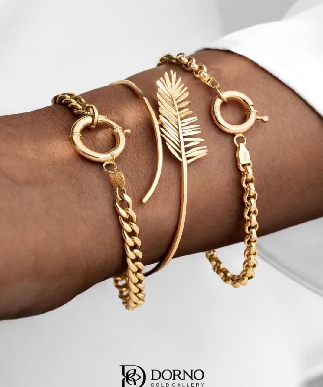 Gold bracelet model (42)