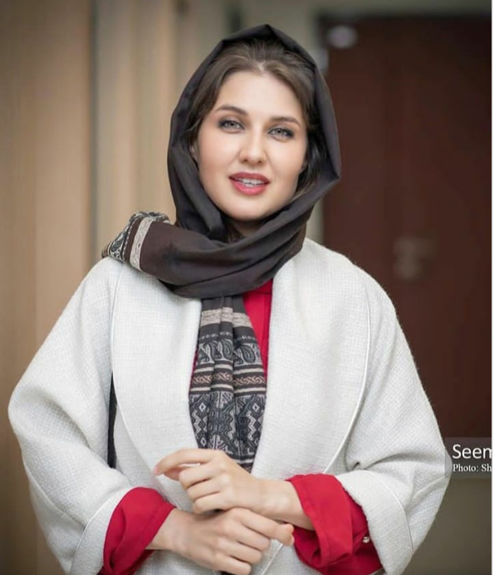 بیوگرافی و عکس های گلوریا هاردی